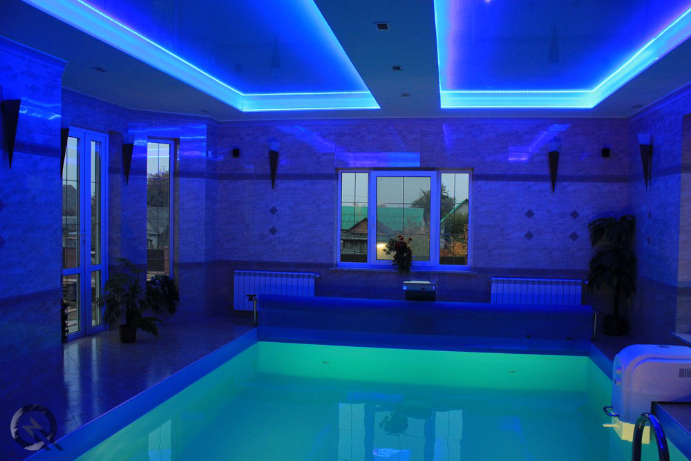 Lichtspanndecke LED Pool
